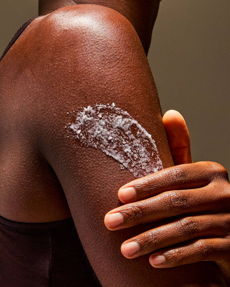 Poppy Creamy Body Scrub Creamy Body Scrub