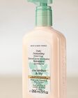 Cucumber & Lily Daily Moisturizing Hand Soap image number null