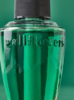 Holiday Wrapping Party Wallflowers Fragrance Refill