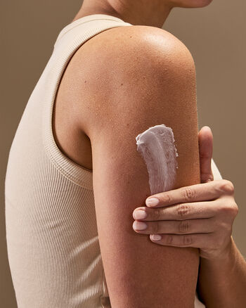 Sensitive Skin with Collodial Oatmeal Moisturizing Body Wash Moisturizing Body Wash