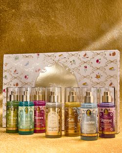 Disney Princess 7-piece Mini Fine Fragrance Mist Sampler Gift Set image number null
